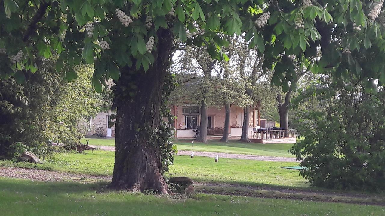 Golf De Teynac Acomodação com café da manhã Beychac-et-Caillau Exterior foto