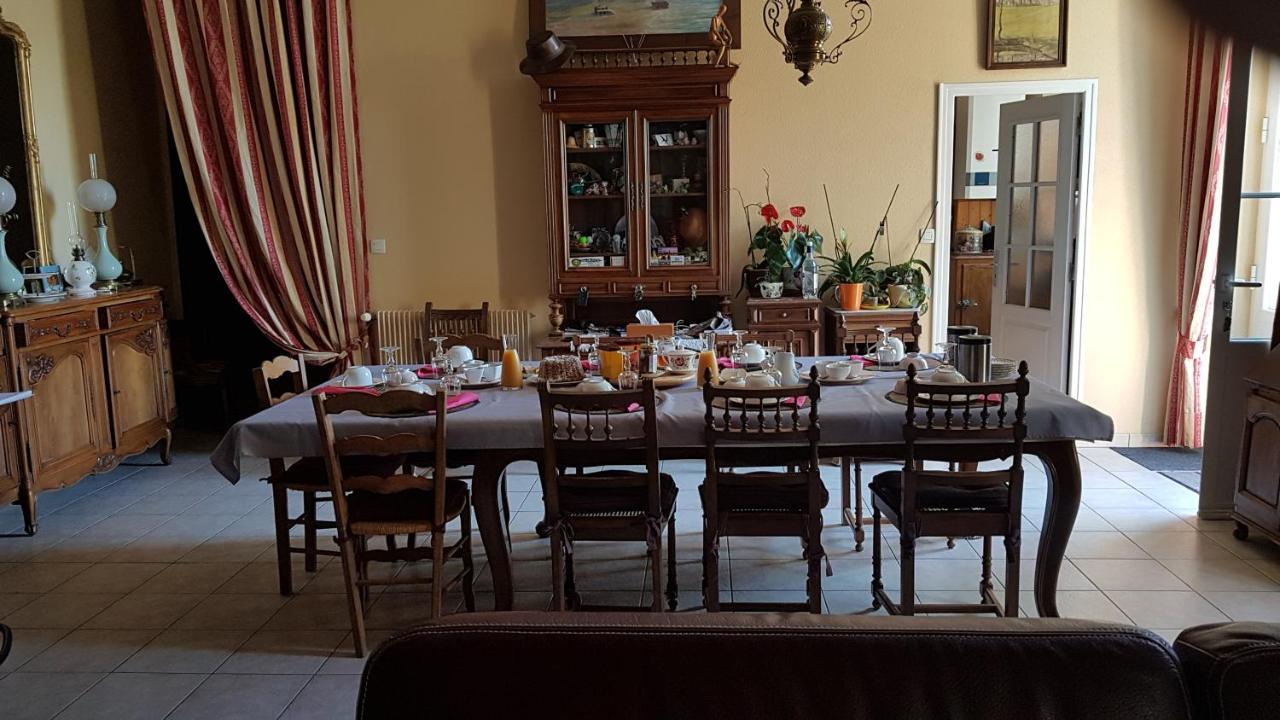 Golf De Teynac Acomodação com café da manhã Beychac-et-Caillau Exterior foto